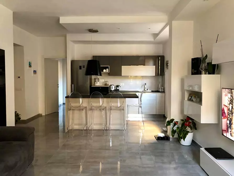 Immagine 7 di Appartamento in vendita  a Carrara