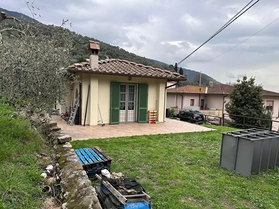 Immagine 7 di Villa in vendita  a San Giuliano Terme