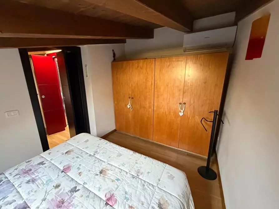 Immagine 15 di Casa semindipendente in affitto  a Pietrasanta