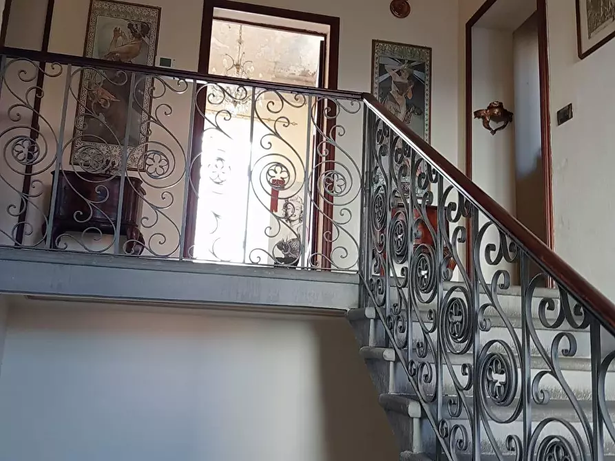 Immagine 1 di Villa in vendita  a Pisa