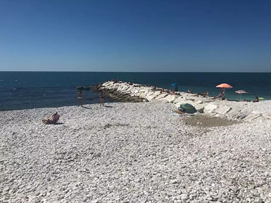 Immagine 3 di Villa in vendita  a Pisa