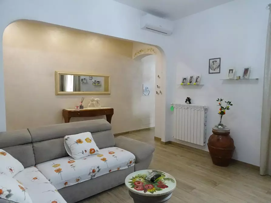 Immagine 2 di Appartamento in vendita  a Campi Bisenzio