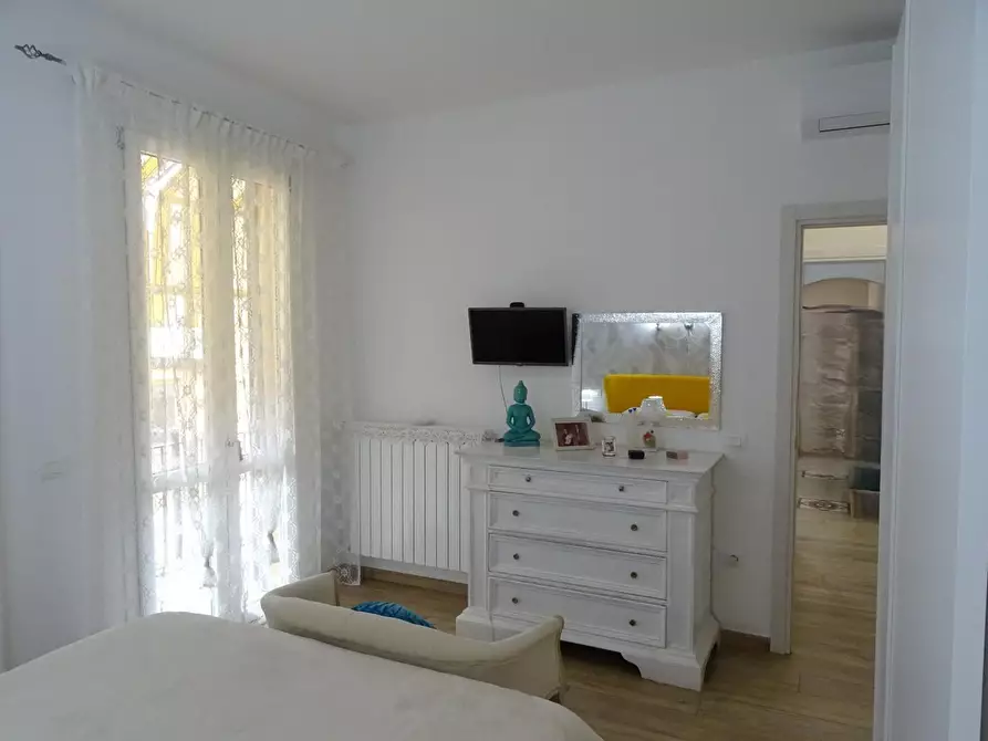 Immagine 25 di Appartamento in vendita  a Campi Bisenzio