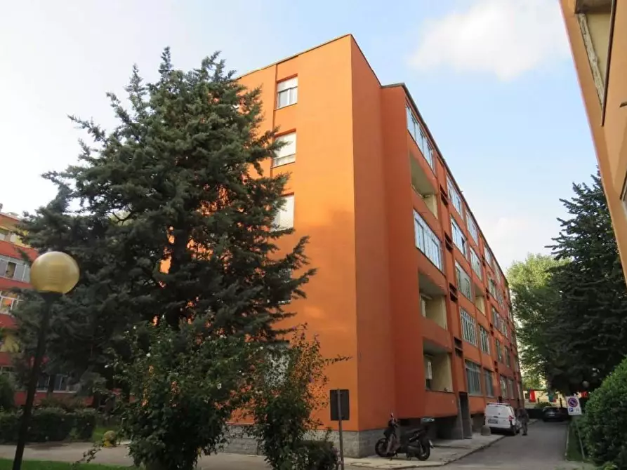 Immagine 1 di Appartamento in vendita  a Milano