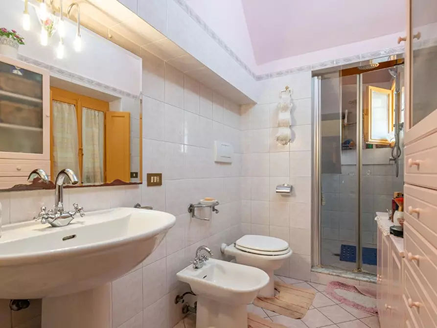 Immagine 17 di Appartamento in vendita  a Cascina