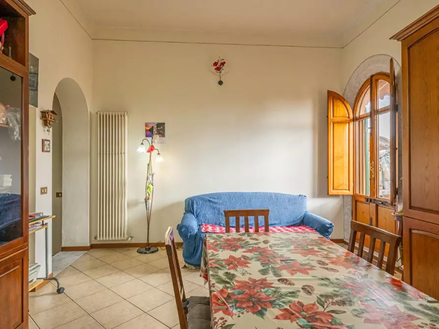 Immagine 2 di Appartamento in vendita  a Cascina