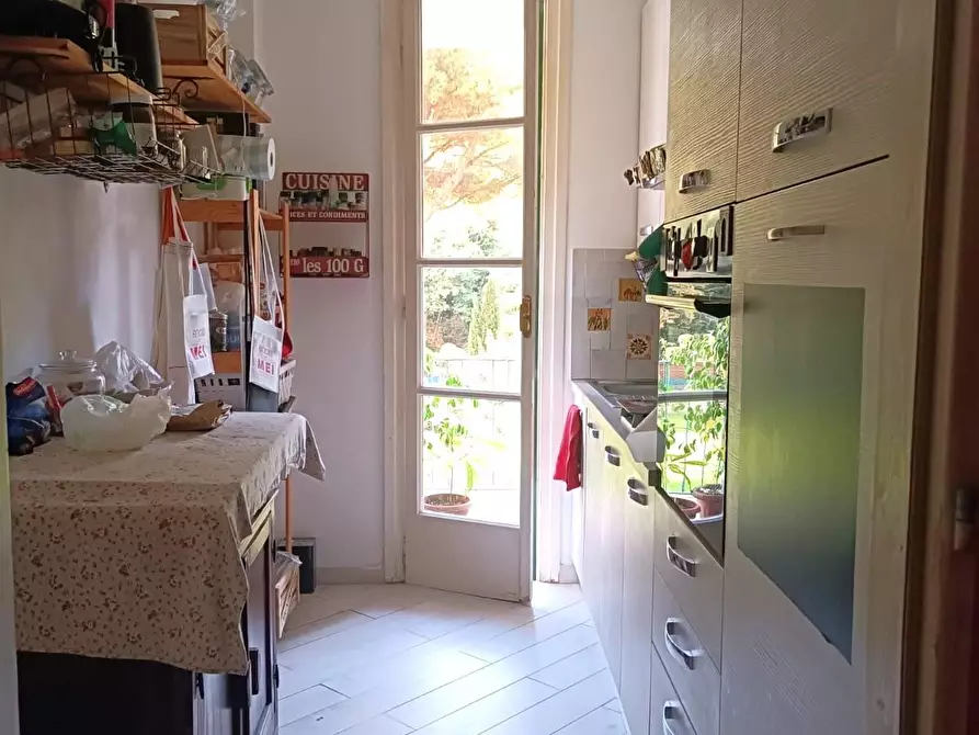 Immagine 4 di Appartamento in vendita  a Montignoso