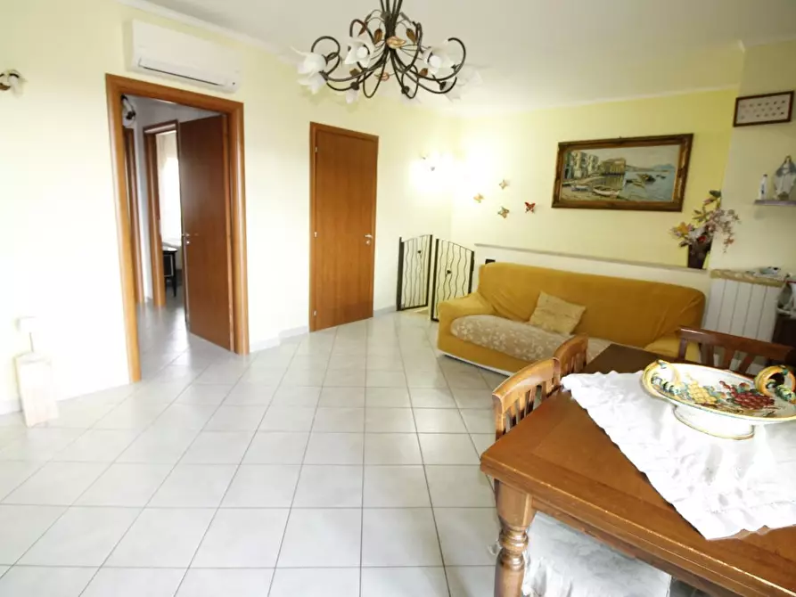 Immagine 3 di Appartamento in vendita  a Colle Di Val D'elsa