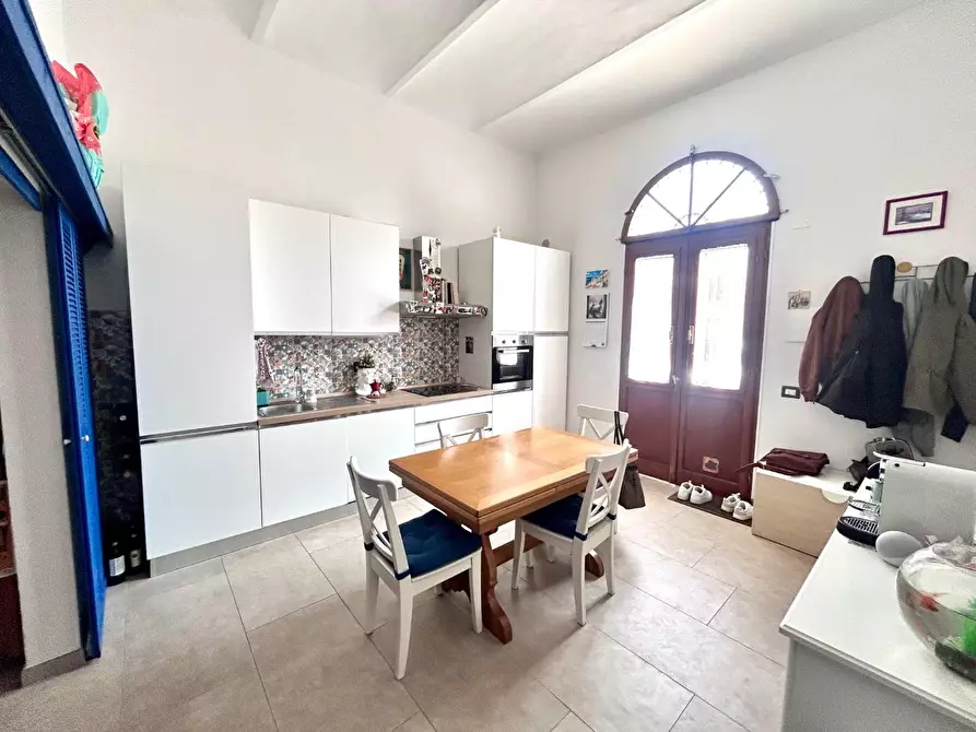 Immagine 1 di Appartamento in vendita  a Pisa