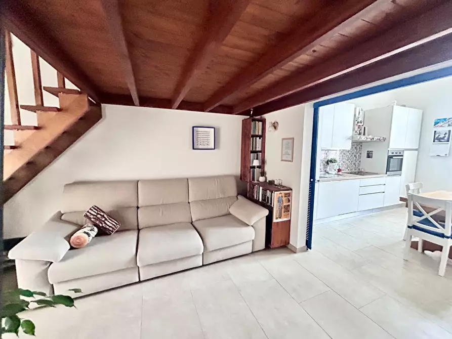 Immagine 11 di Appartamento in vendita  a Pisa