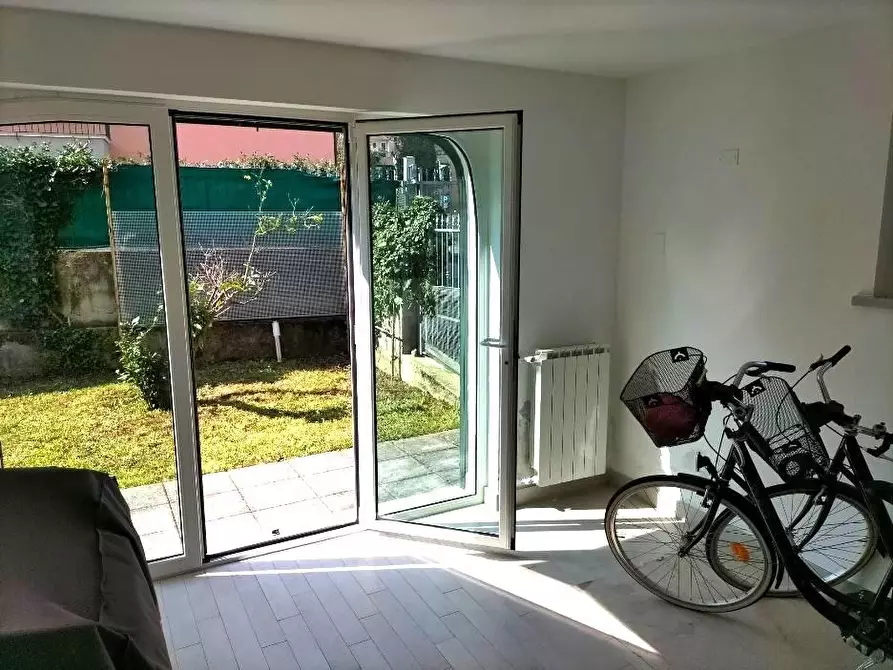 Immagine 18 di Appartamento in vendita  a Ameglia