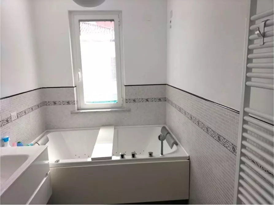 Immagine 16 di Appartamento in vendita  a Ameglia