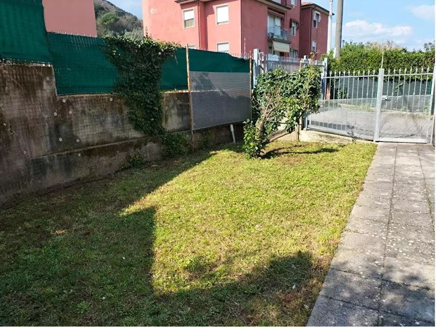 Immagine 25 di Appartamento in vendita  a Ameglia