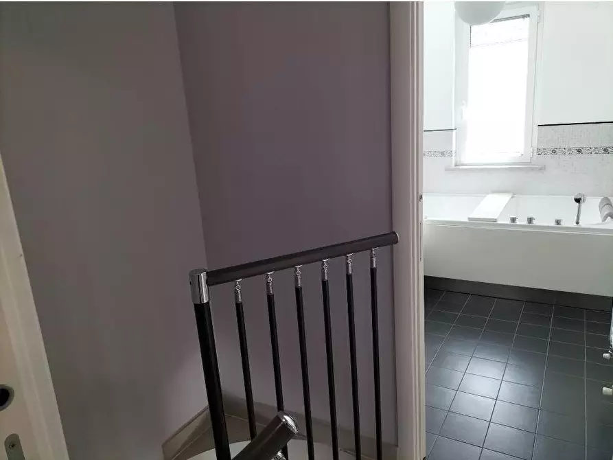 Immagine 9 di Appartamento in vendita  a Ameglia