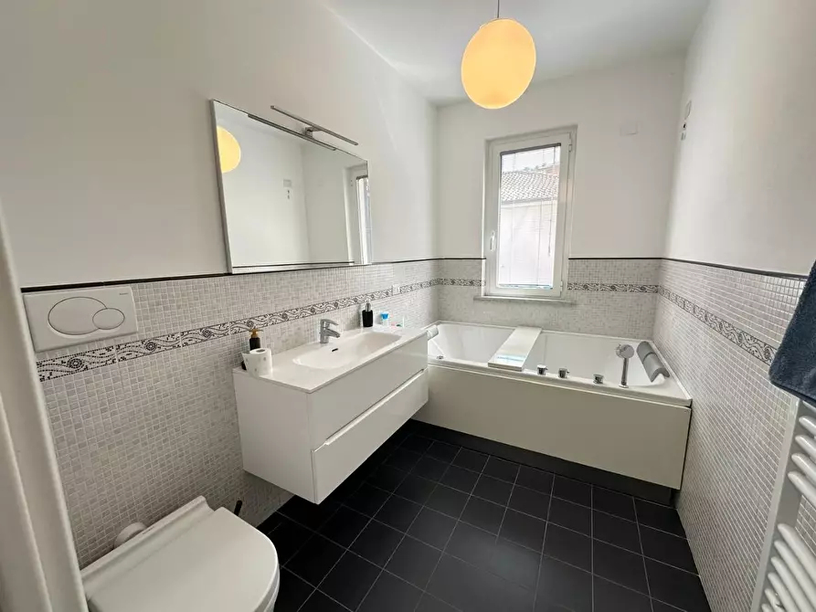 Immagine 64 di Appartamento in vendita  a Ameglia