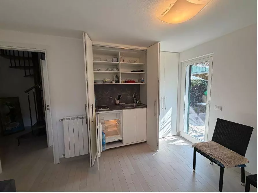 Immagine 48 di Appartamento in vendita  a Ameglia