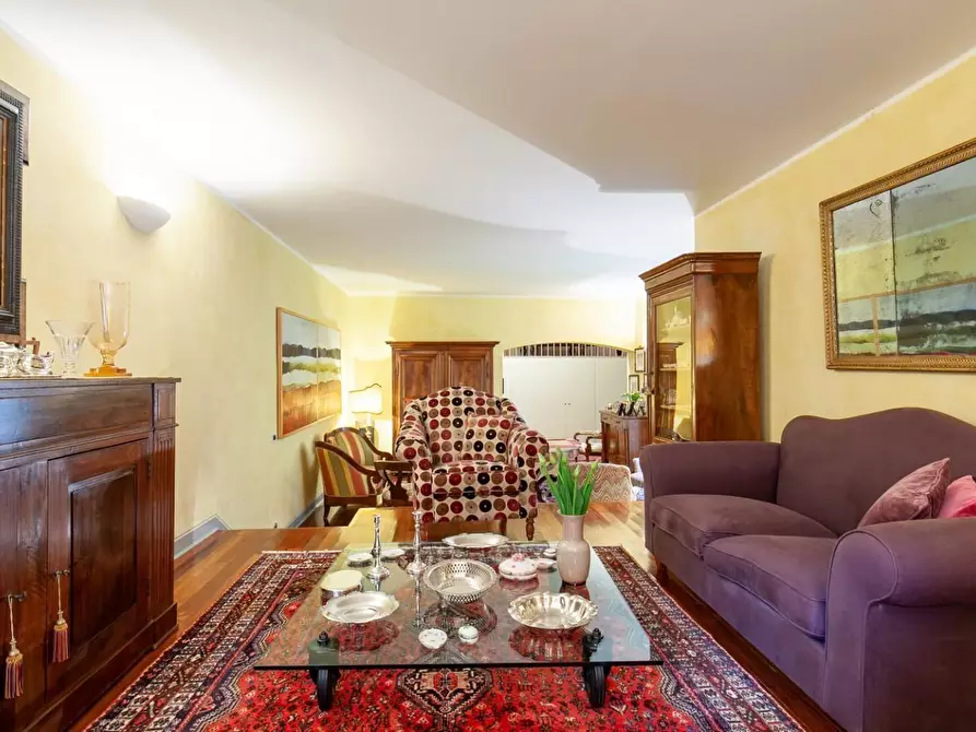 Immagine 6 di Villa in vendita  a San Giuliano Terme