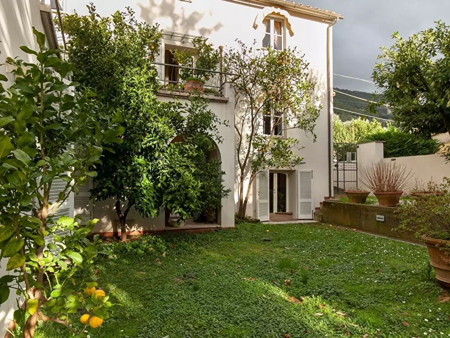 Immagine 25 di Villa in vendita  a San Giuliano Terme