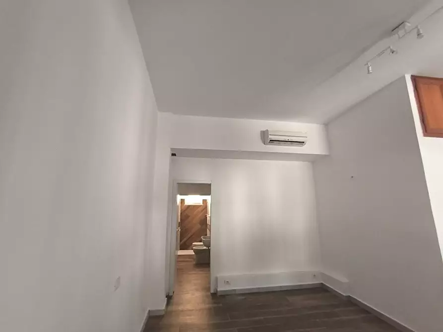 Immagine 7 di Ufficio in affitto  a Pisa