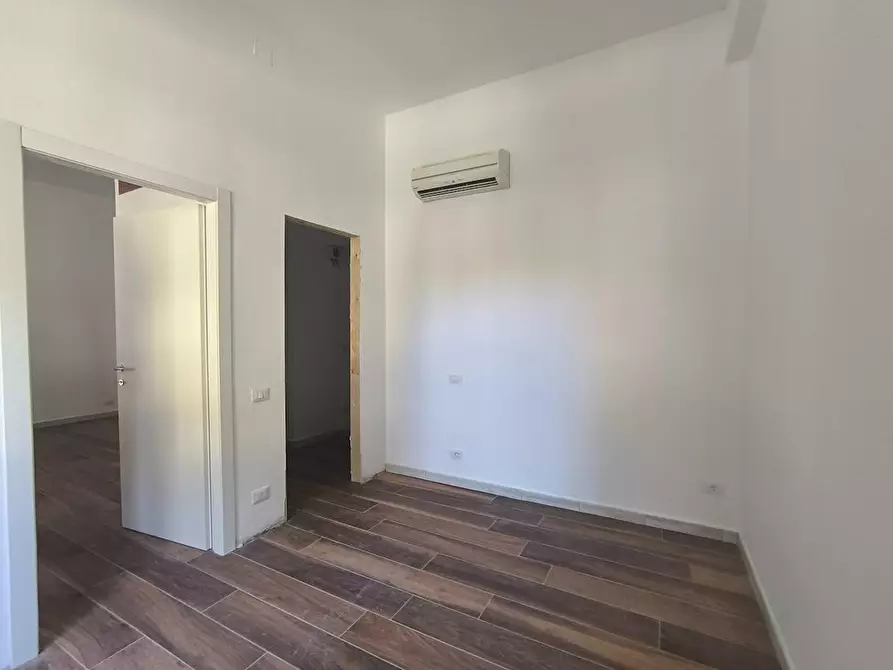 Immagine 2 di Ufficio in affitto  a Pisa