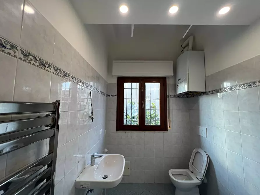 Immagine 20 di Appartamento in vendita  a Empoli