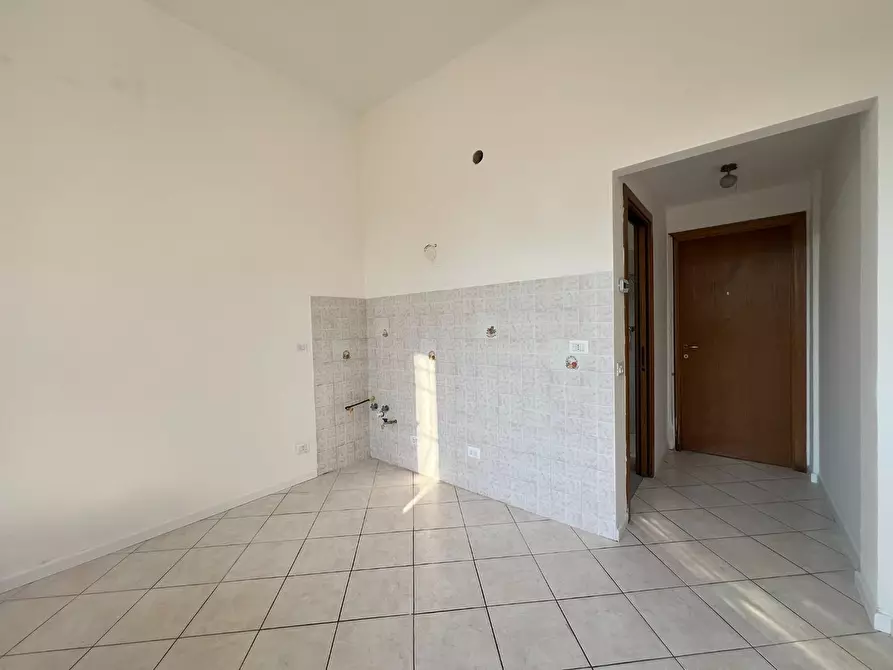 Immagine 8 di Appartamento in vendita  a Empoli