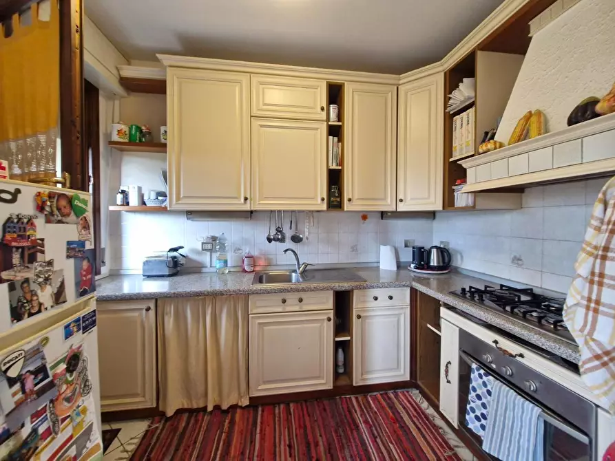 Immagine 12 di Appartamento in vendita  a Campiglia Marittima