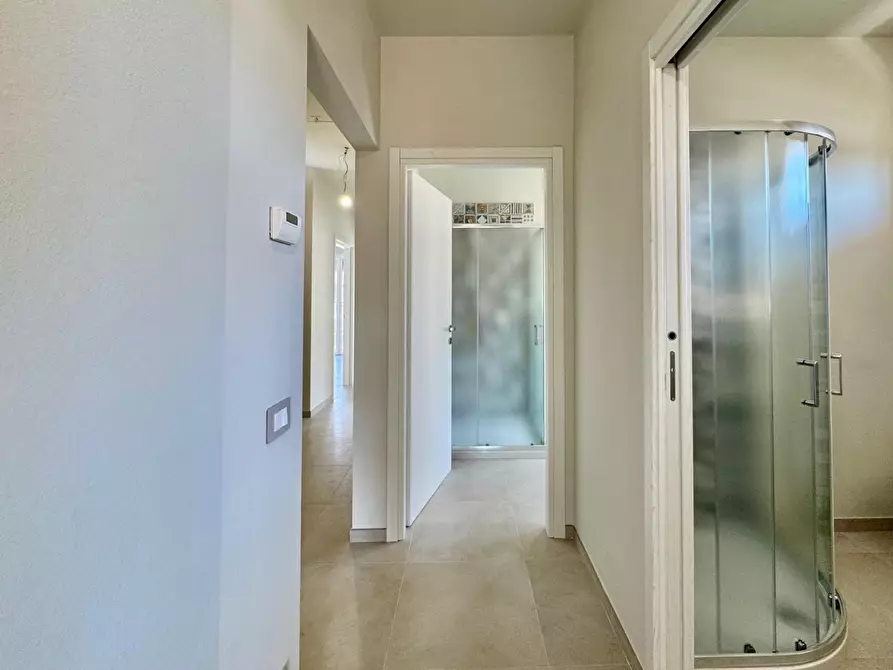 Immagine 6 di Ufficio in affitto  a Lucca