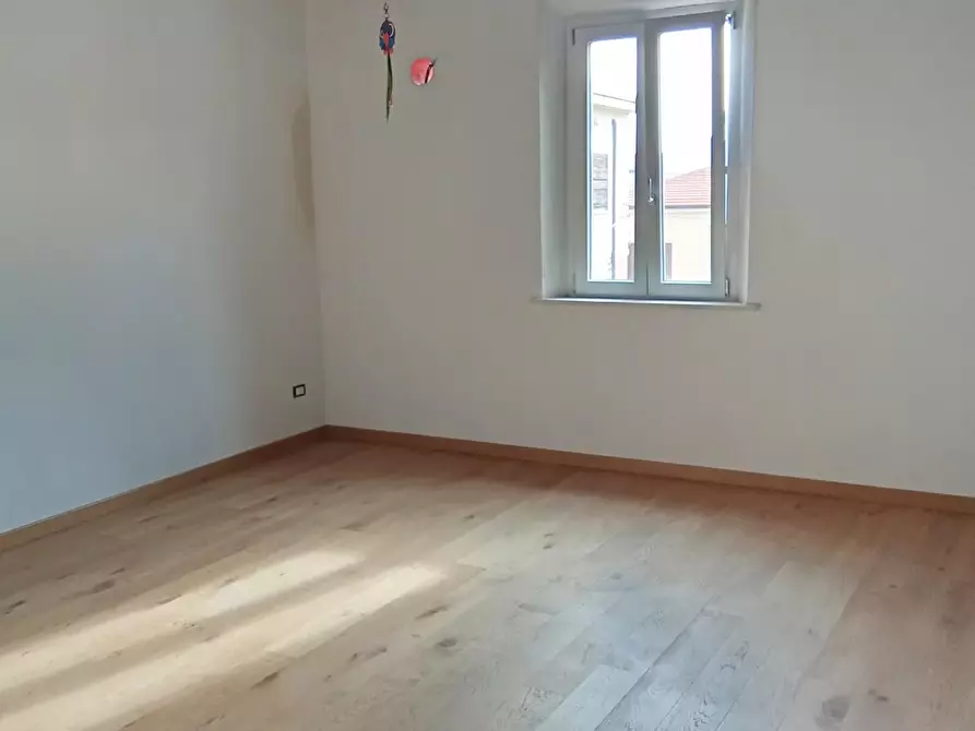 Immagine 1 di Terratetto in vendita  a Cascina