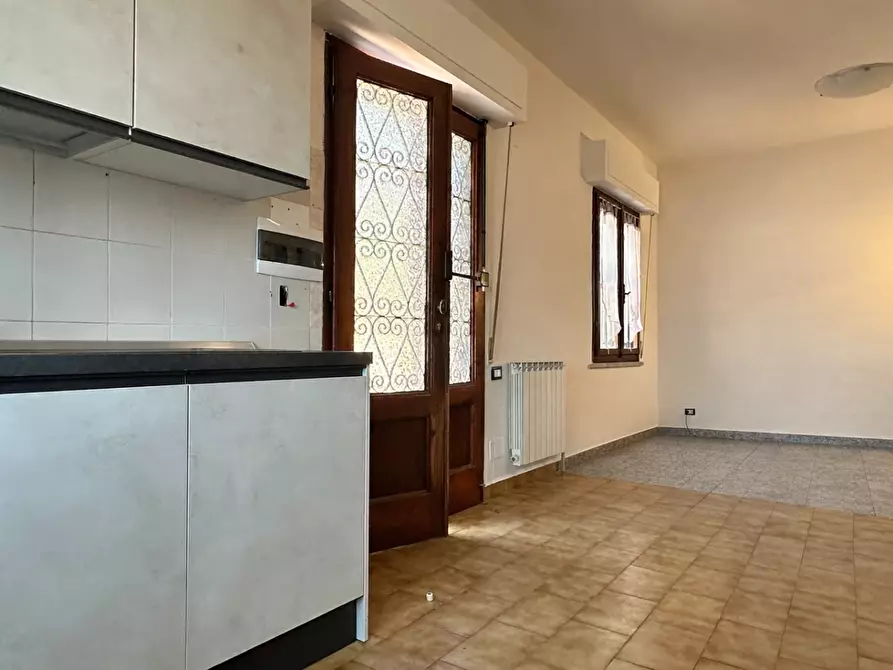 Immagine 20 di Porzione di casa in vendita  a Livorno