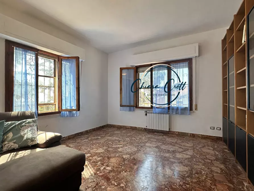 Immagine 17 di Porzione di casa in vendita  a Livorno