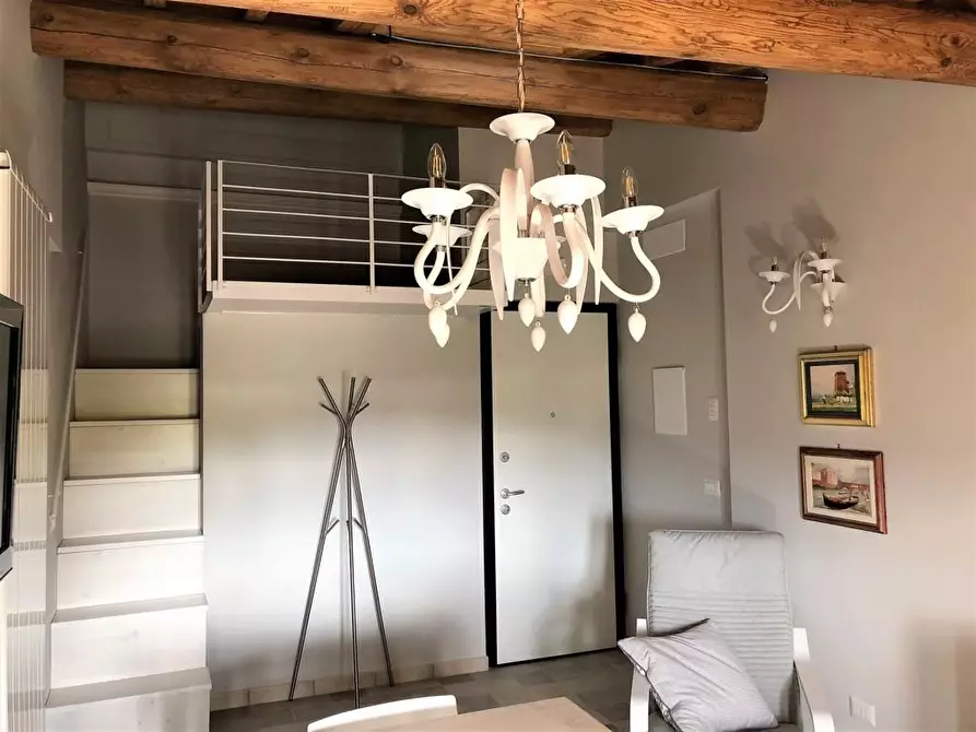 Immagine 2 di Appartamento in affitto  a San Gimignano