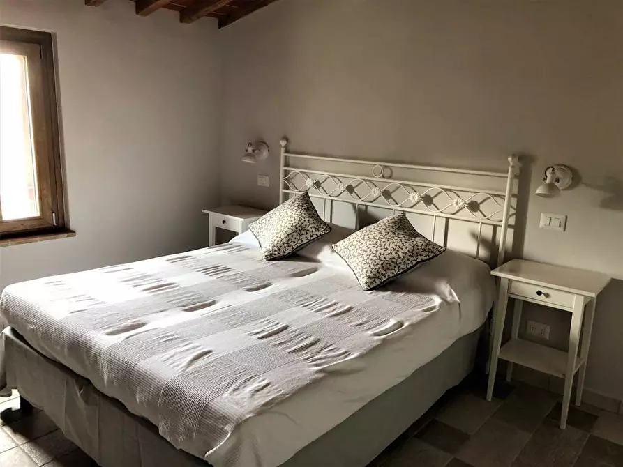 Immagine 5 di Appartamento in affitto  a San Gimignano