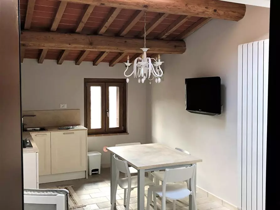 Immagine 3 di Appartamento in affitto  a San Gimignano