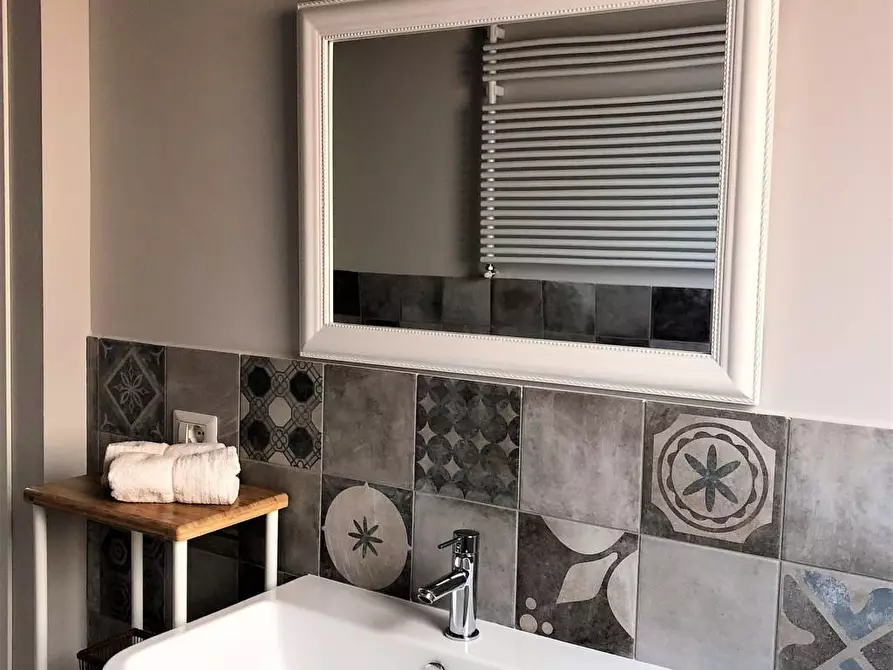 Immagine 10 di Appartamento in affitto  a San Gimignano