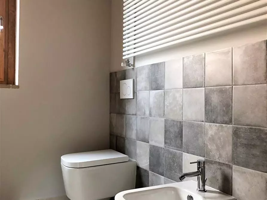 Immagine 9 di Appartamento in affitto  a San Gimignano