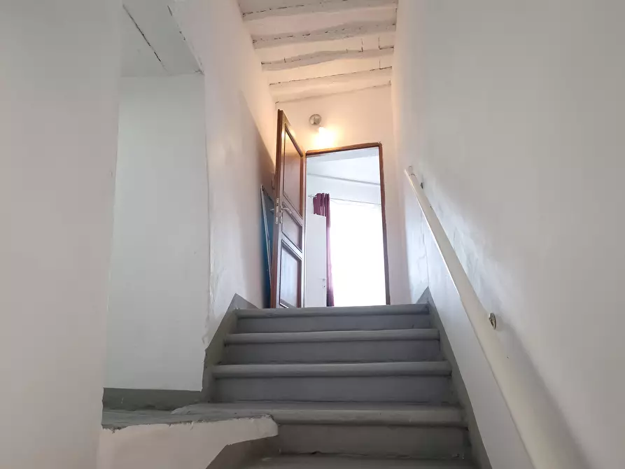 Immagine 10 di Appartamento in vendita  a Empoli