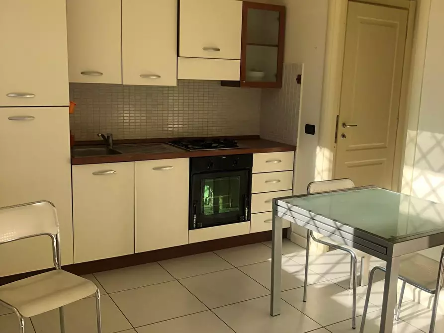 Immagine 3 di Appartamento in vendita  a Lucca