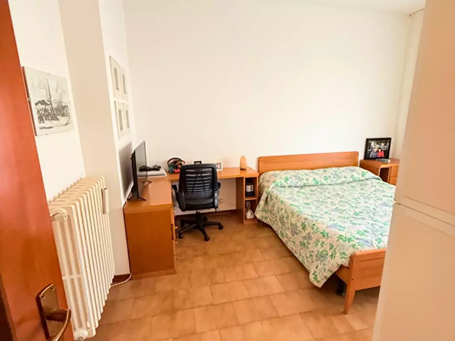 Immagine 24 di Appartamento in vendita  a Massa