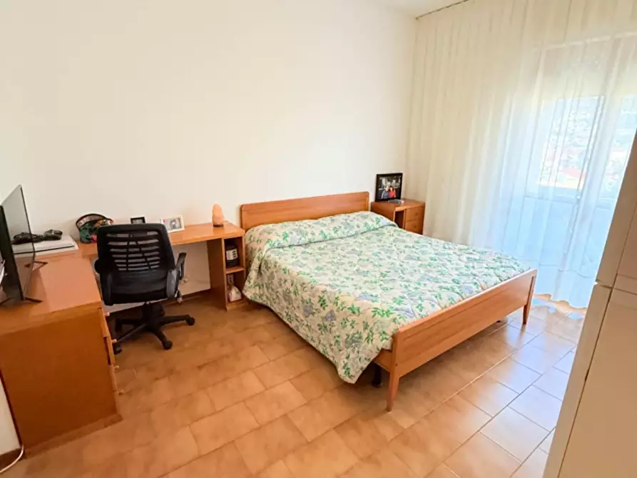 Immagine 27 di Appartamento in vendita  a Massa