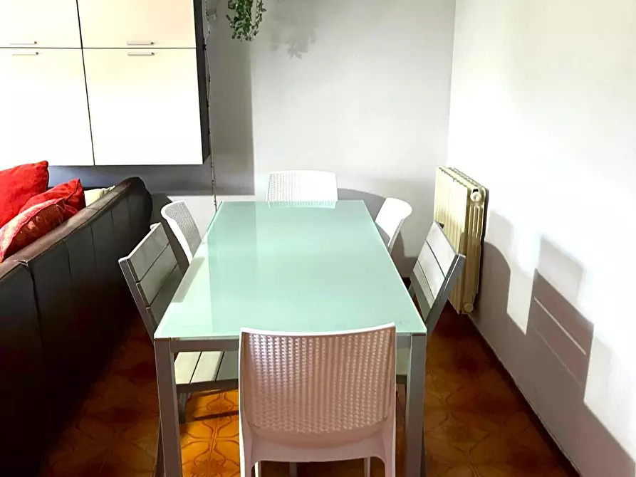 Immagine 5 di Appartamento in vendita  a Massa