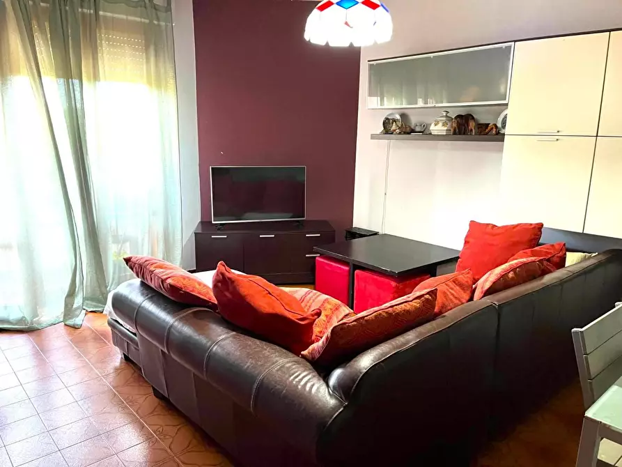 Immagine 1 di Appartamento in vendita  a Massa