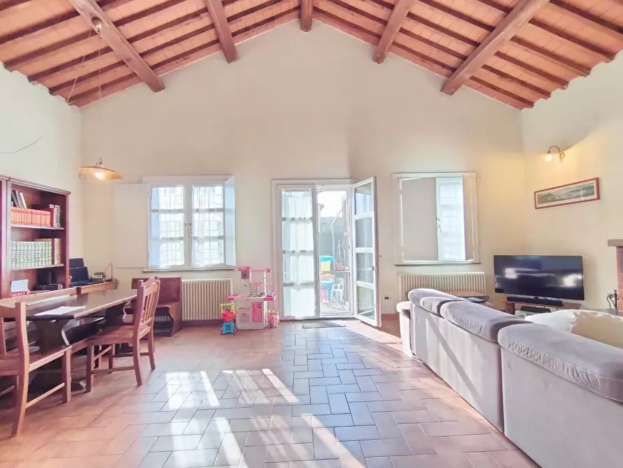 Immagine 15 di Terratetto in vendita  a San Giuliano Terme