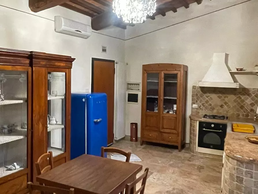 Immagine 17 di Appartamento in affitto  a Vicopisano