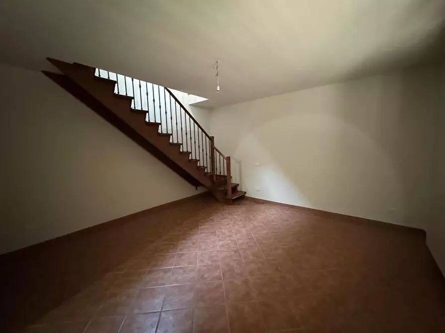 Immagine 17 di Casa indipendente in vendita  a Lucca