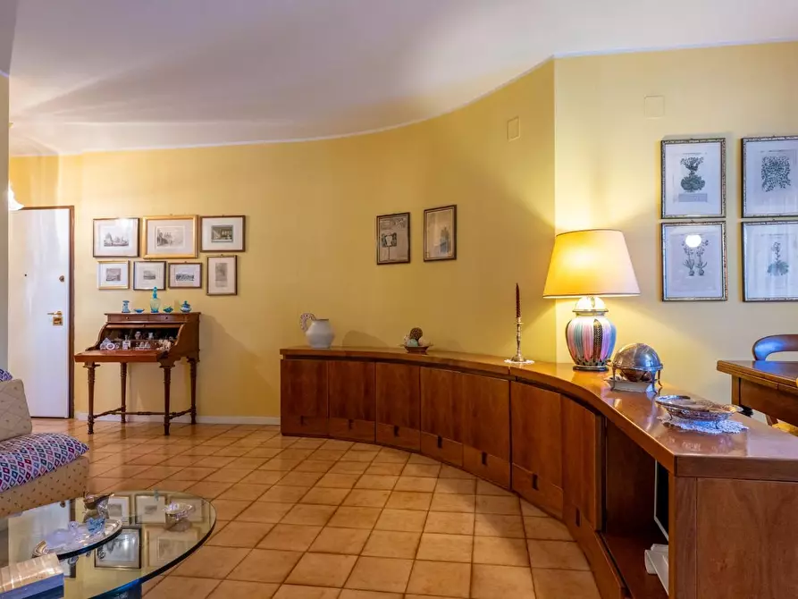 Immagine 9 di Appartamento in vendita  a Cascina