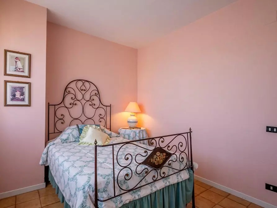 Immagine 26 di Appartamento in vendita  a Cascina