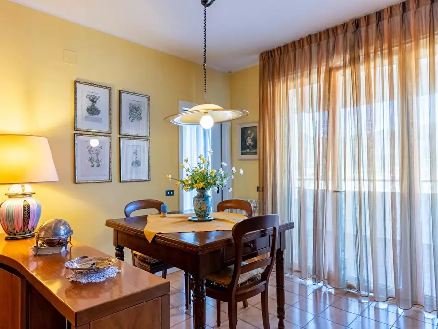 Immagine 1 di Appartamento in vendita  a Cascina