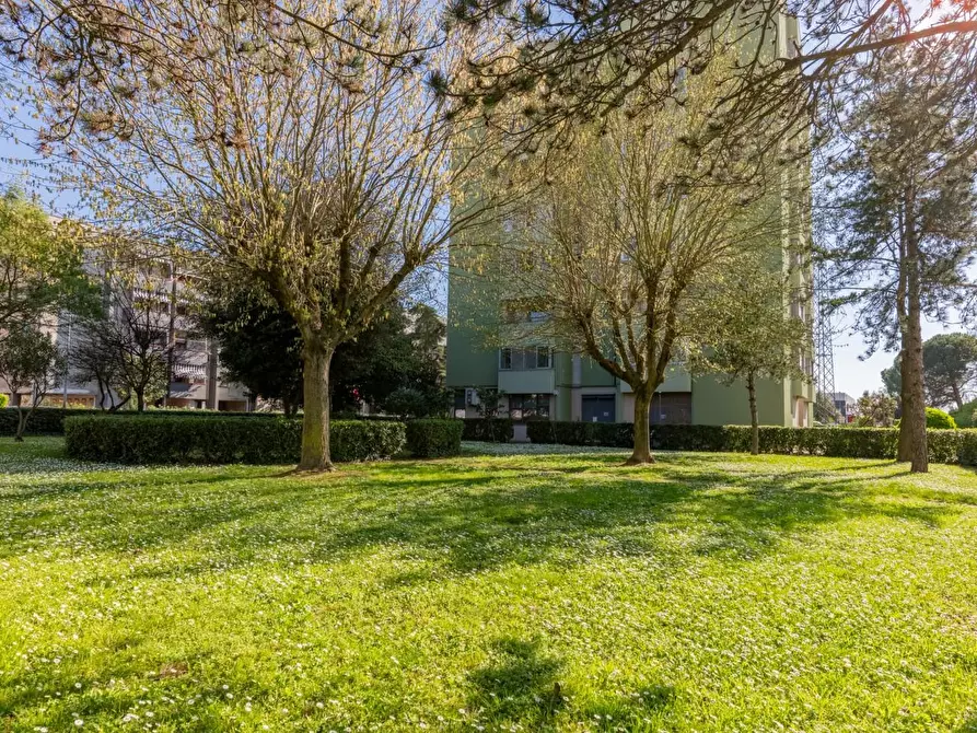 Immagine 33 di Appartamento in vendita  a Cascina