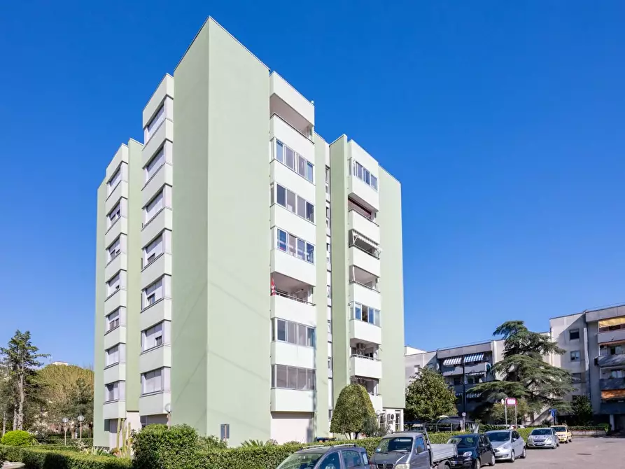 Immagine 35 di Appartamento in vendita  a Cascina